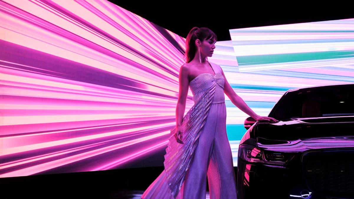 Jaguar veut être la marque de luxe par excellence et lance une nouvelle campagne publicitaire