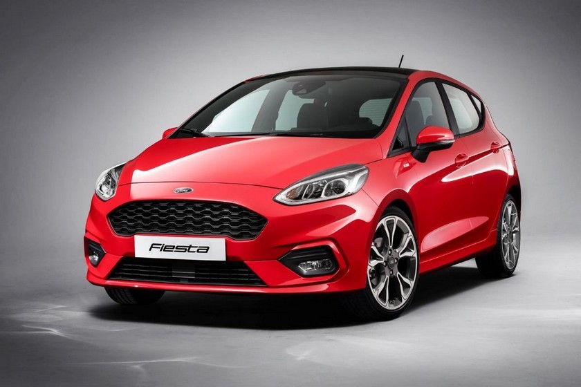 Este Ford Fiesta é ao mesmo tempo um barco funcional e um carro comum.
