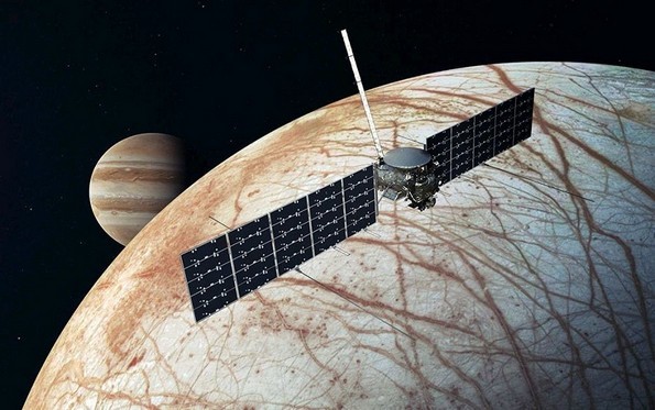 La NASA inizia l'assemblaggio della navicella spaziale Europa Clipper