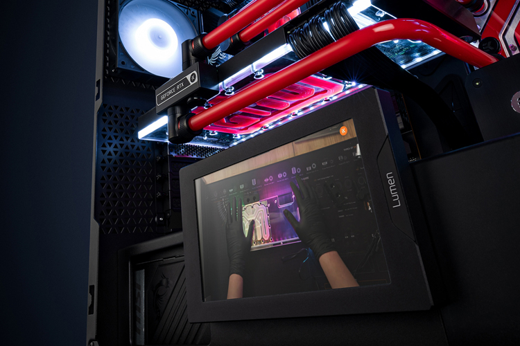 EK、PC内に設置可能な7インチのQuantum Lumenディスプレイを発売