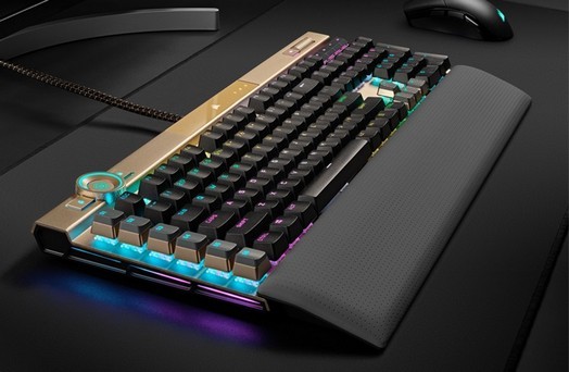 Corsair lancia la tastiera K100 RGB con interruttori optomeccanici per $ 250