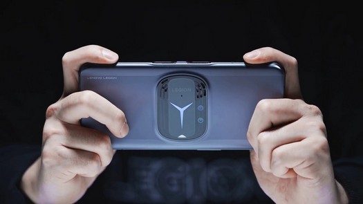 RAID 0 in uno smartphone: il gaming phone Lenovo Legion Y90 riceverà una serie di SSD e memoria flash UFS 3.1