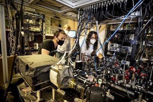 Eine Gruppe von Physikern hat ein Startup gegründet, um aus Hunderten und Tausenden von Qubits einen kommerziellen Quantencomputer zu bauen