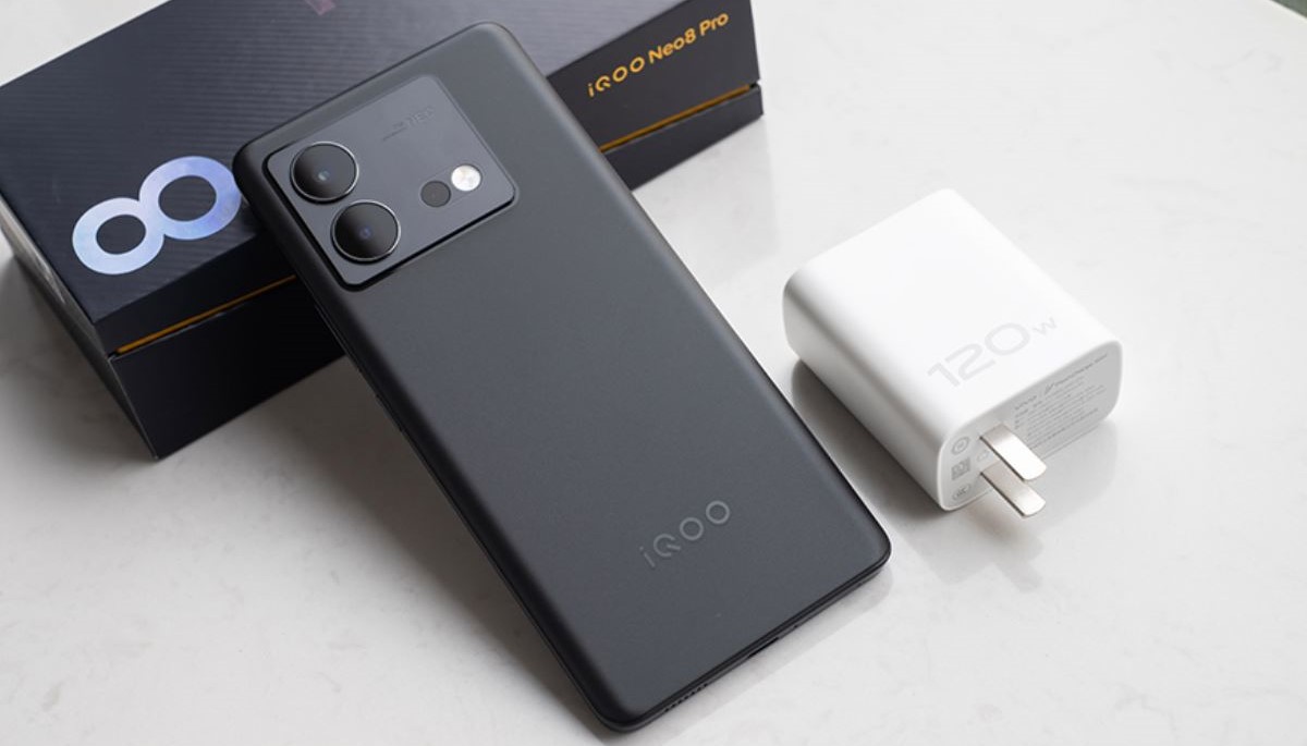 iQOO présente les smartphones phares de la série Neo 8