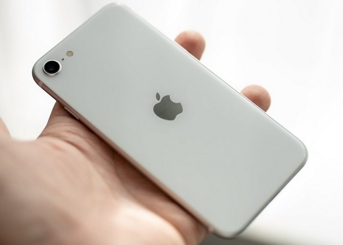 Il nuovo iPhone SE+5G riceverà un processore Apple A15