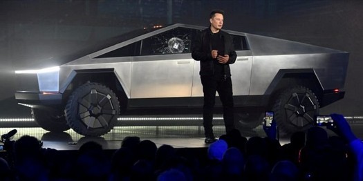 Elon Musk disse que sobreviveria com calma ao fracasso das vendas do Cybertruck devido ao design polêmico