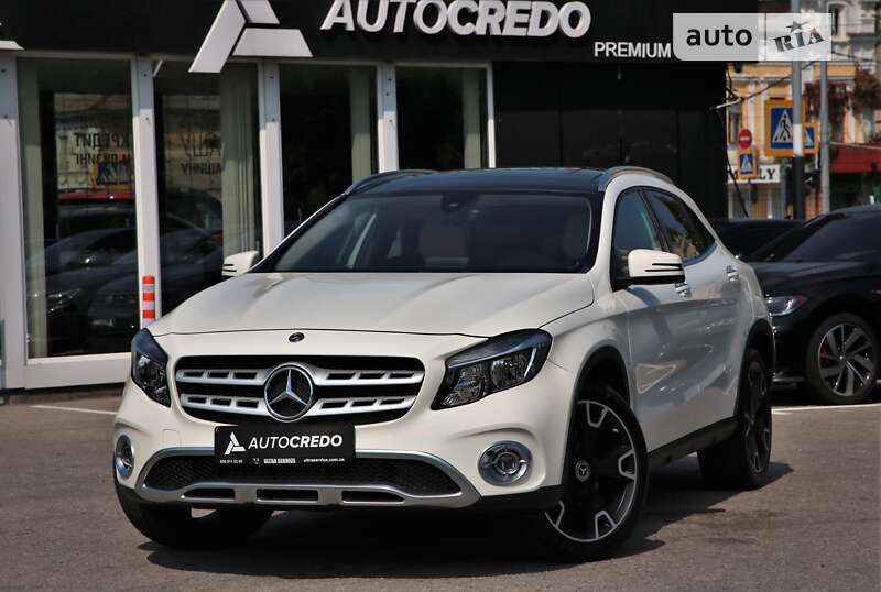 Os testes detectaram um crossover atualizado Mercedes-Benz GLA-Class