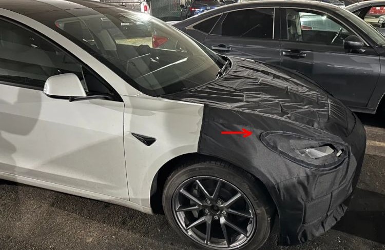 Prototipo di Tesla Model 3 avvistato in California