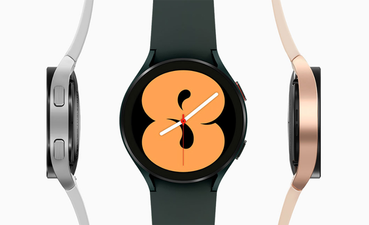 Die Samsung Galaxy Watch 5 Smartwatch wird mit 10 W kabellos aufgeladen