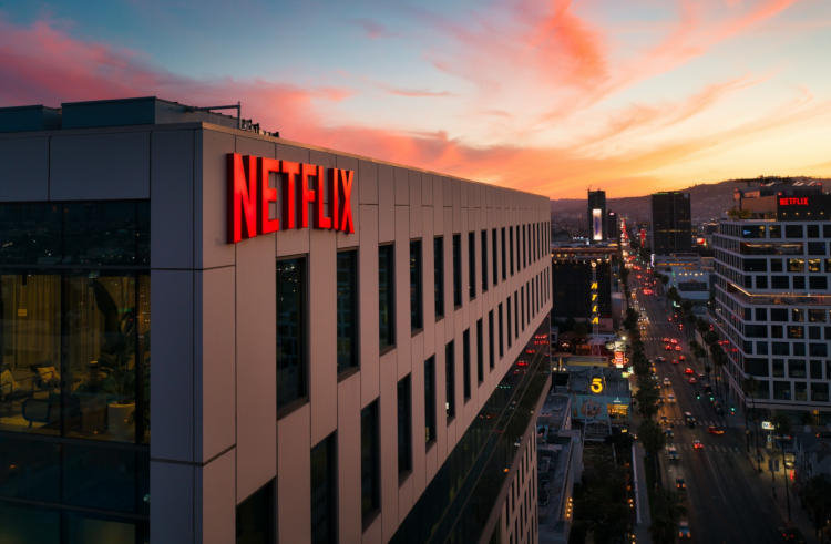 Netflix startet 6,99-Dollar-Plan mit nicht überspringbaren Anzeigen