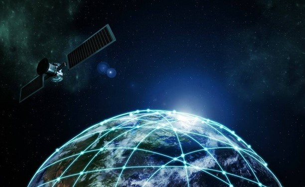 SpaceX는 유럽과 아프리카의 미군에 Starlink 위성 인터넷을 제공합니다