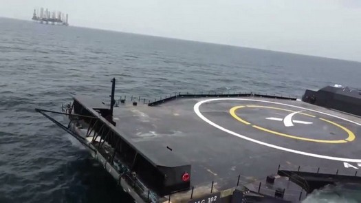 A SpaceX mostrou uma nova plataforma offshore autopropelida para pousar o estágio de retorno do foguete Falcon