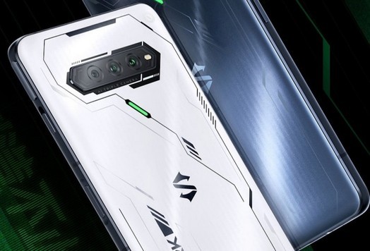 Il rilascio sta preparando un potente smartphone da gioco Black Shark 5 su Snapdragon 8 Gen 1