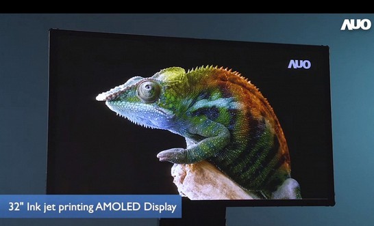 AUO stellt doppelseitiges Roll-Up-OLED-Display vor