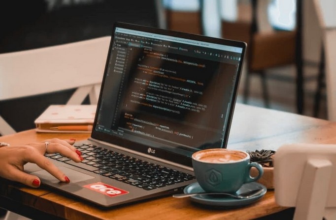 A atualização KB4023057 (06.2021) prepara as versões anteriores do Windows 10 para a versão 21H1