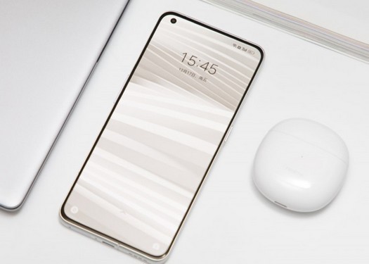 스마트폰 Realme GT 2 Pro Master Edition이 이미지에 등장했습니다